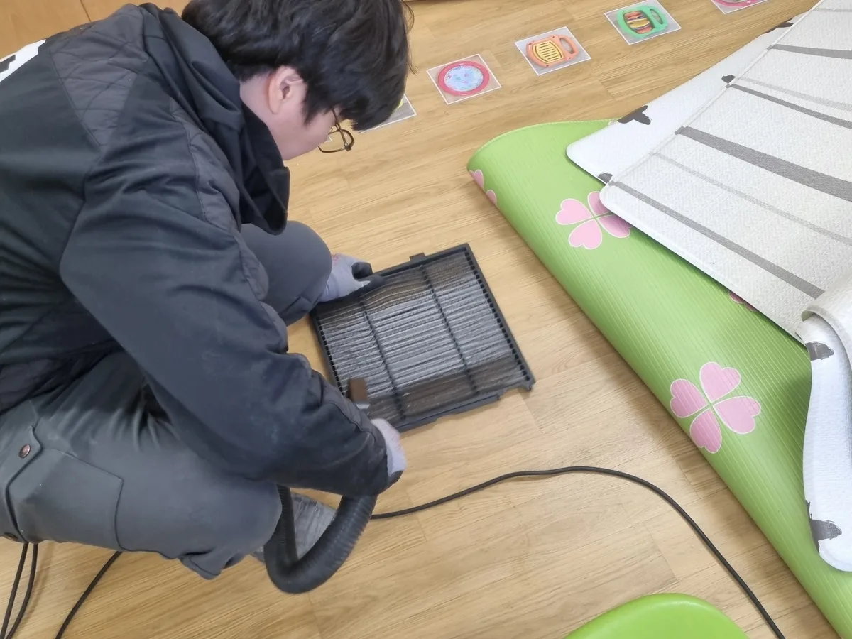 정읍시 망제동 놀이방 낮잠실 장비 주변 정밀 위생청소 사례 - 행진크린